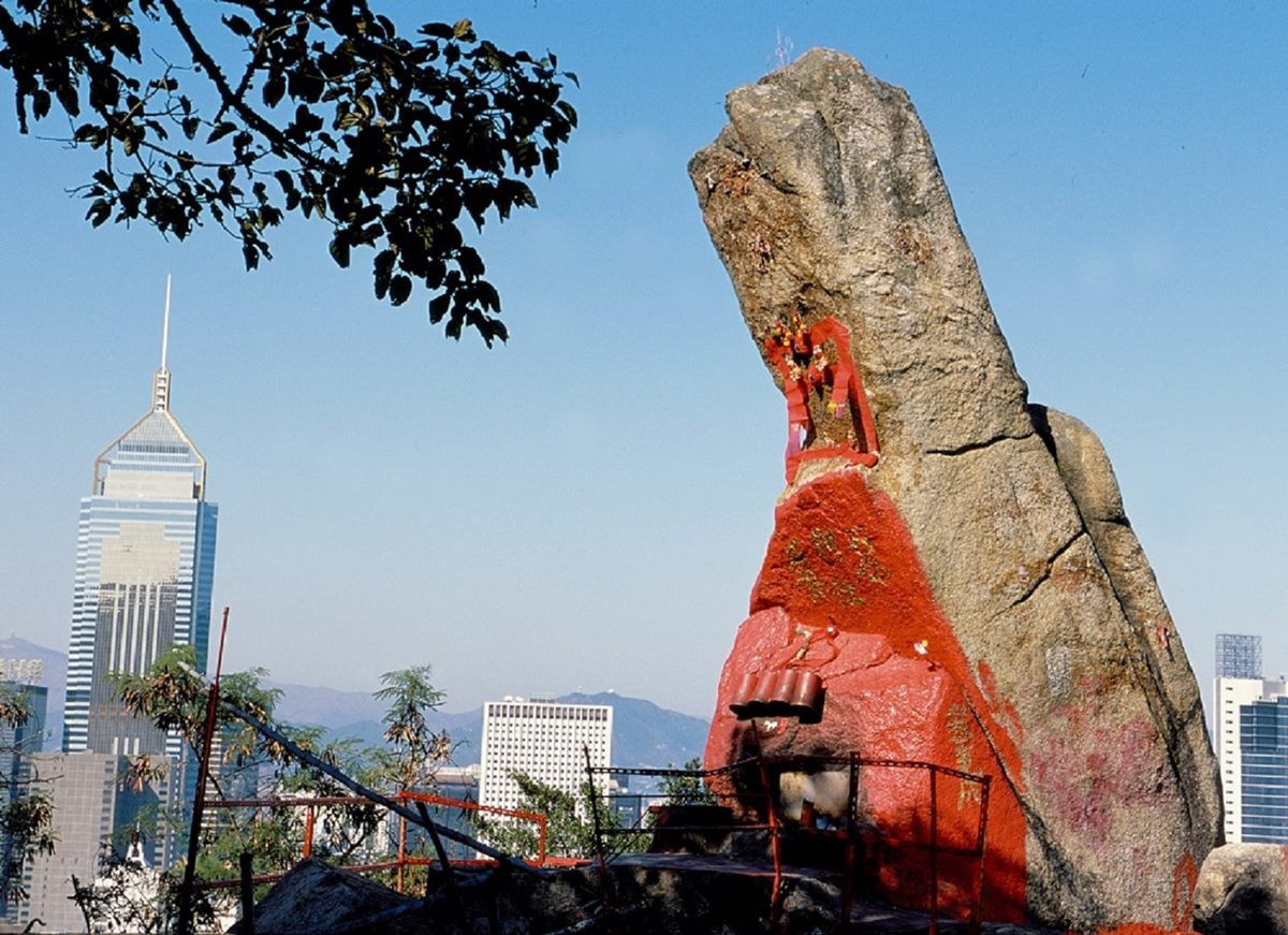 香港求姻緣好去處，灣仔寶雲道姻緣石為新年增添桃花運。（圖／港旅局提供）