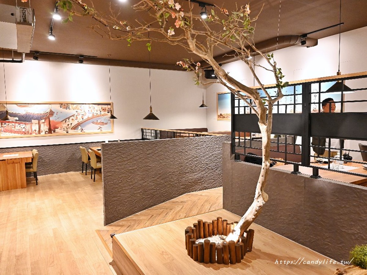 「小烹大菜」是2024年秋天新開幕的無菜單料理餐廳。(圖/糖糖’s 享食生活提供)