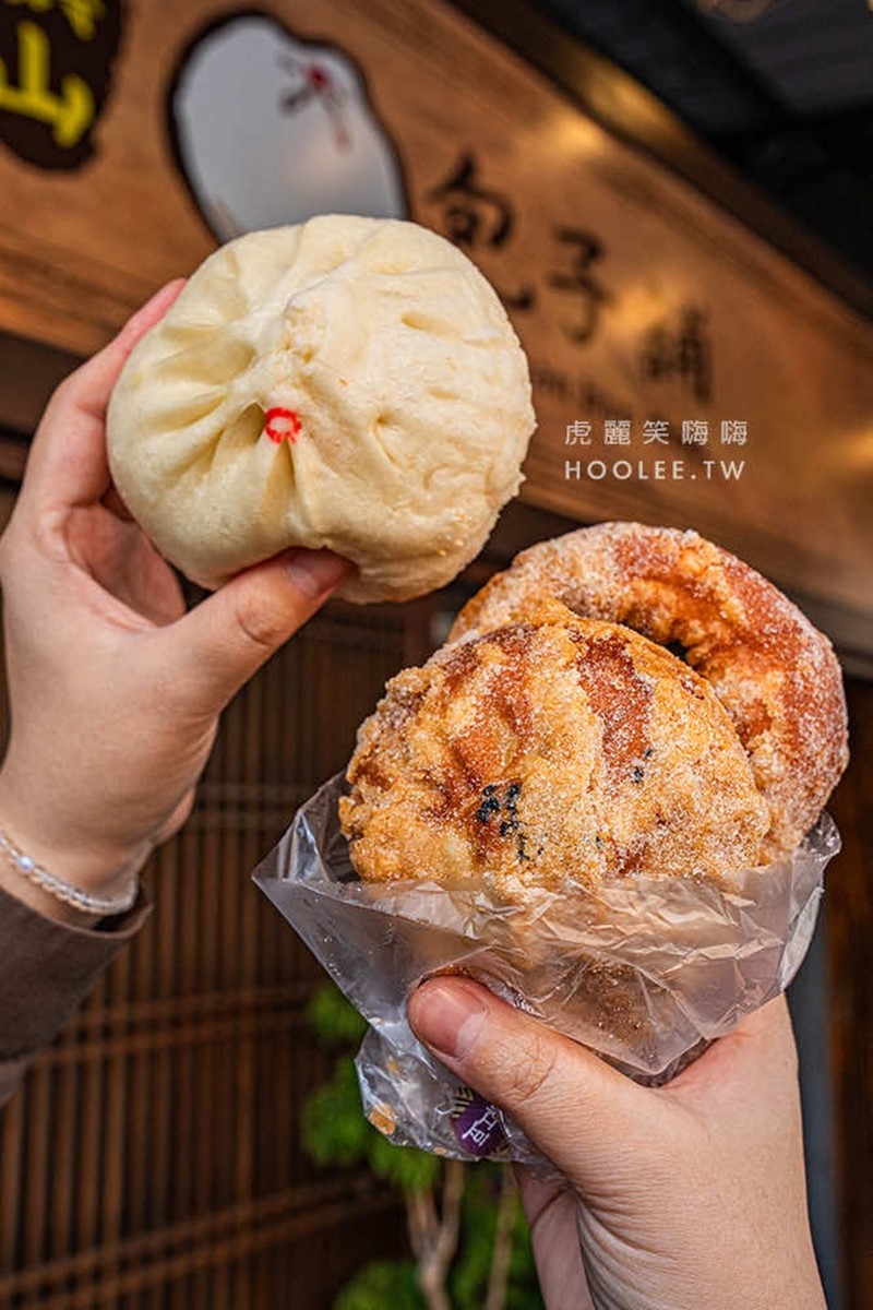 菜單除了傳統的包子、饅頭，還有多種包餡口味的炸甜甜圈。（圖／虎麗笑嗨嗨提供）