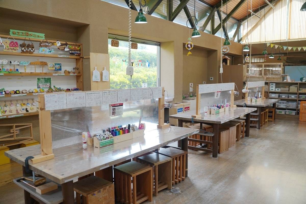 「鳥取砂丘兒童王國」占地19公頃,不僅有各種遊具,還有木作、砂作等各種手工教室體驗。(圖/東蛙池塘Dong Wa 提供)