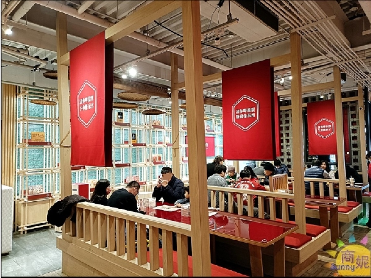 店內空間設計大器,處處細節溫暖質感。(圖/商妮吃喝遊樂提供)