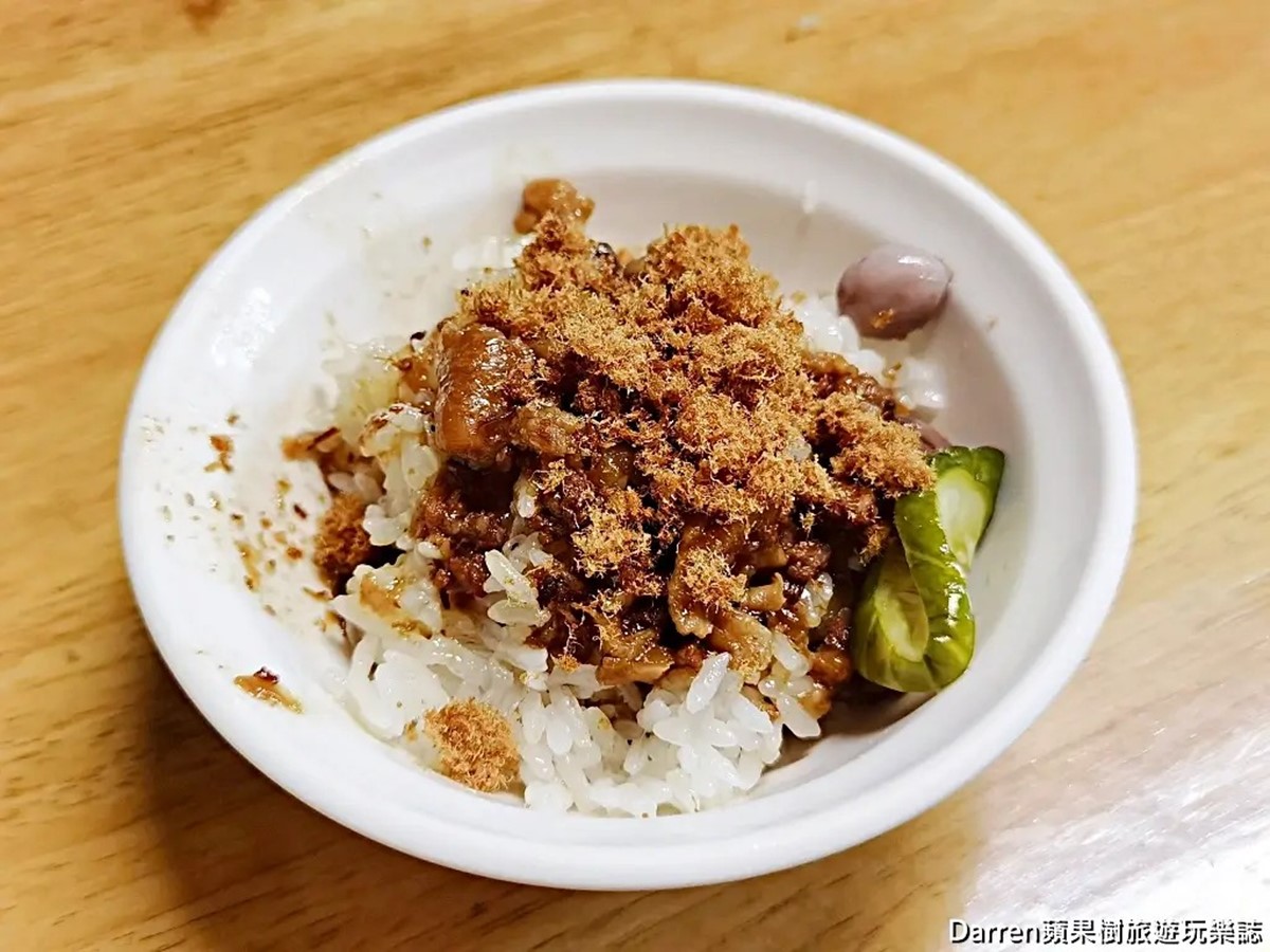 南部口味的「米糕」(35元),吃得出魚鬆+肉燥的香氣。(圖/Darren蘋果樹旅遊玩樂誌 提供)