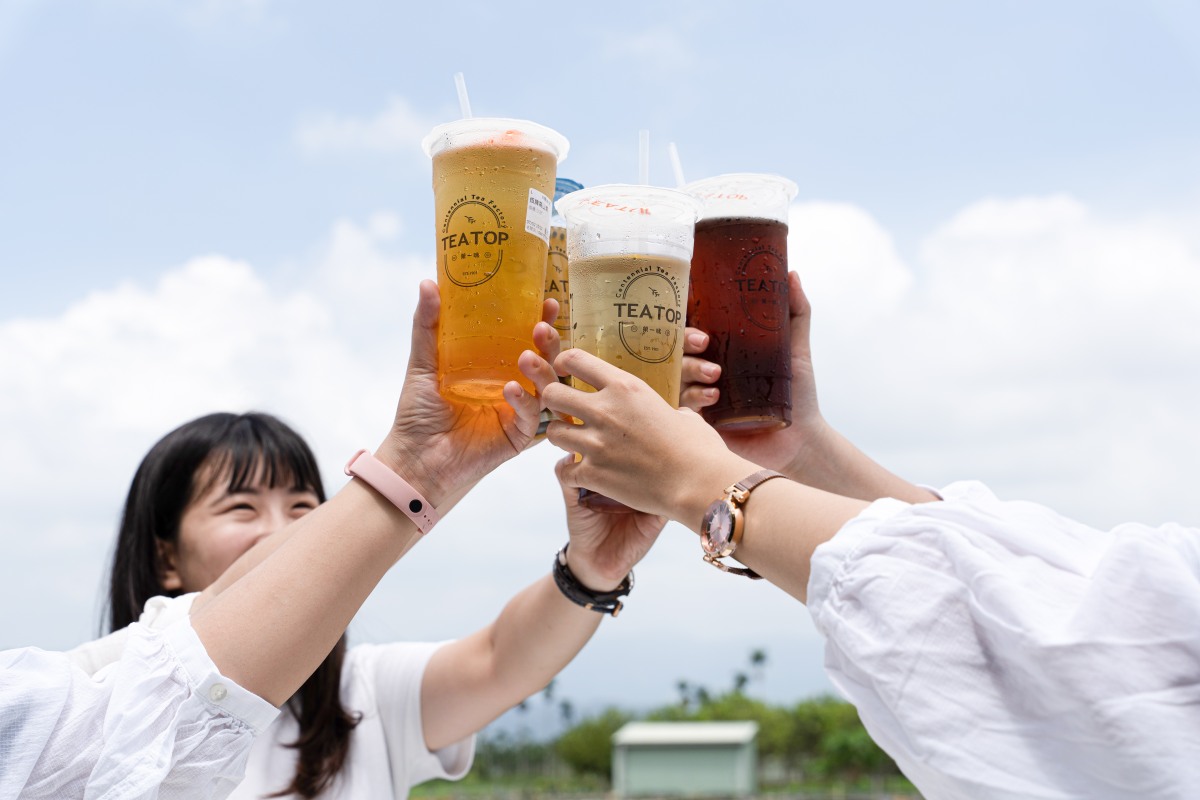 TEA TOP與《食尚玩家》特別推出專屬粉絲買一送一優惠活動。(圖/TEA TOP提供)