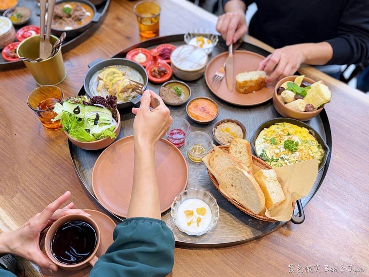 早午餐餐點,口味呈現滿滿異國風情,北非香料、南歐香草都有。(圖/紫色微笑 饗樂生活 提供)