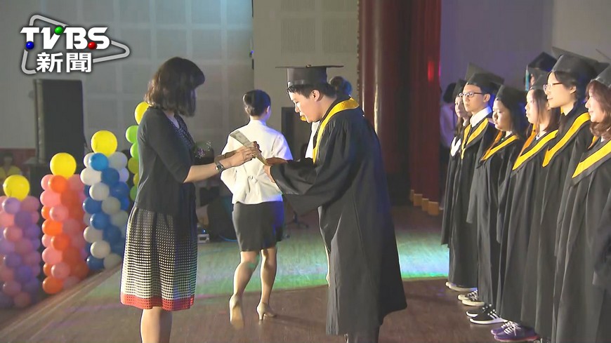 畢業生6人!苗栗南和國小 拍婚紗級畢業照