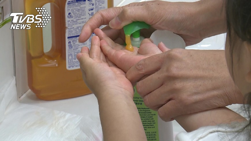 勤洗手降低感染腸病毒風險。(圖/TVBS資料畫面)