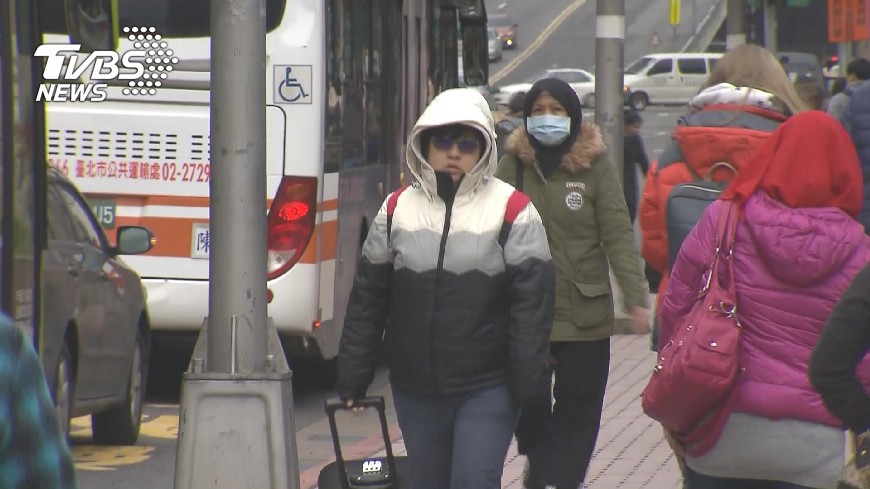 快訊/冷氣團逼近!北部低溫13度 今晚、明晨最冷