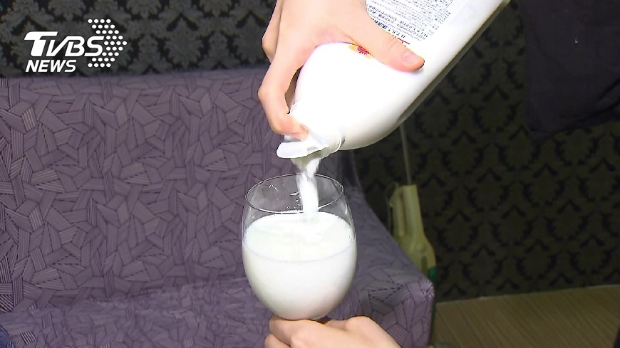 鮮乳傳變質　義美老董認：速溫殺菌「失溫」易酸敗