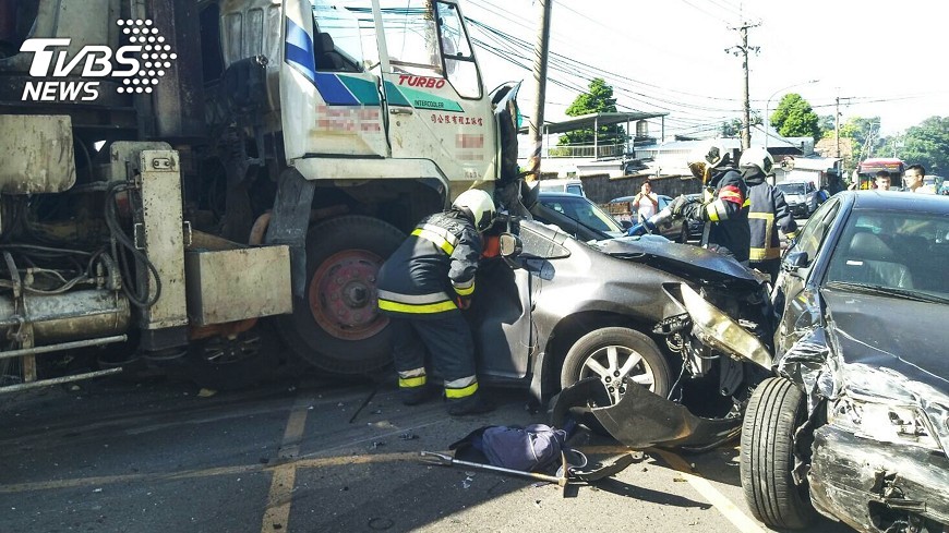 仰德大道車禍案 水泥車公司負責人遭起訴