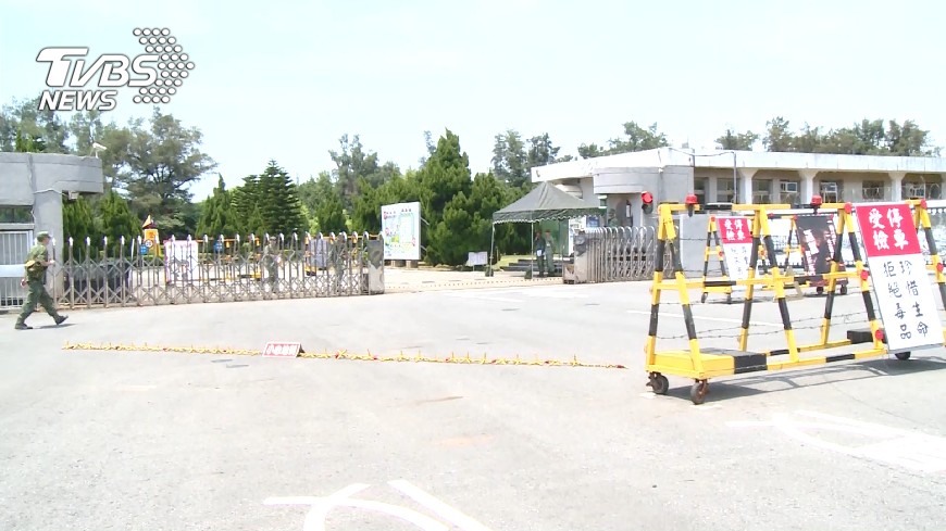 584旅官兵寢室「喝酒開趴」還拍片　陸軍撂重話要查