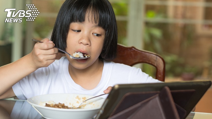 小孩3C玩太多影響腦 找回專注有訣竅