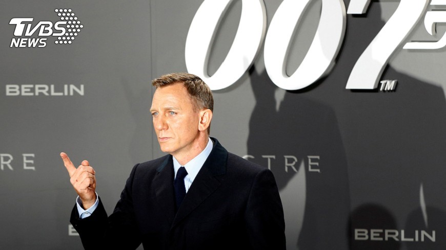 007丹尼爾克雷格獲封榮譽中校 英國海軍稱名符其實