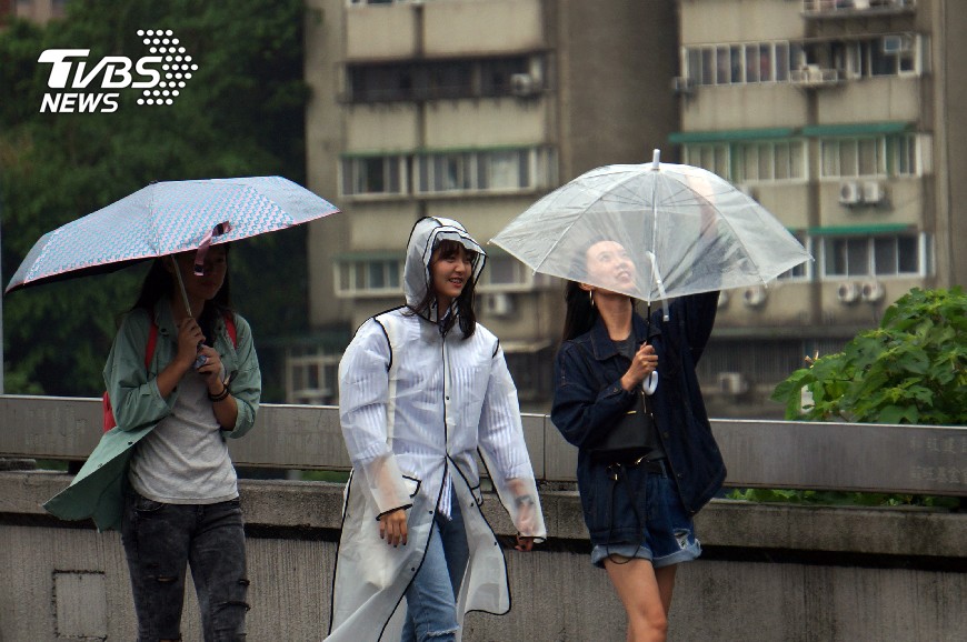 雙北基隆宜蘭防大雨　16縣市有強風