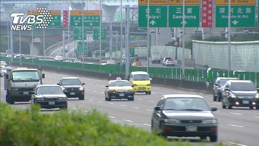 清明連假開始　國道4日南下最塞