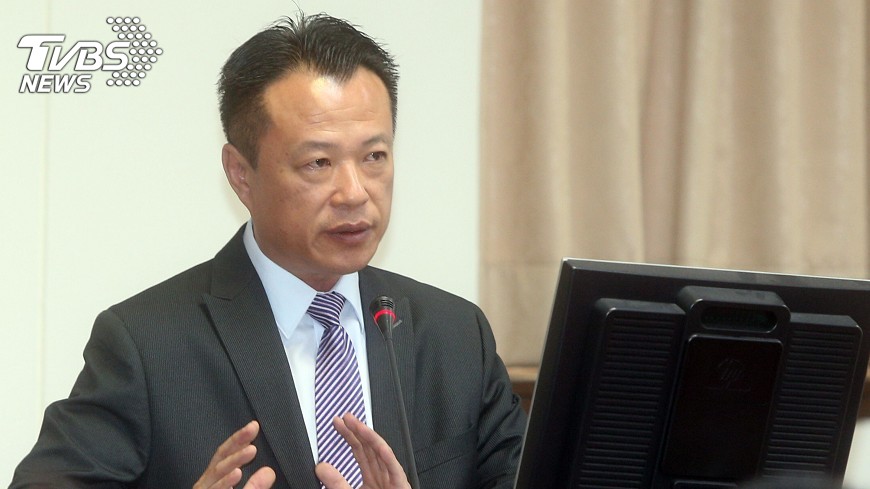 翁章梁登記縣長初選 訴求新嘉義新力量