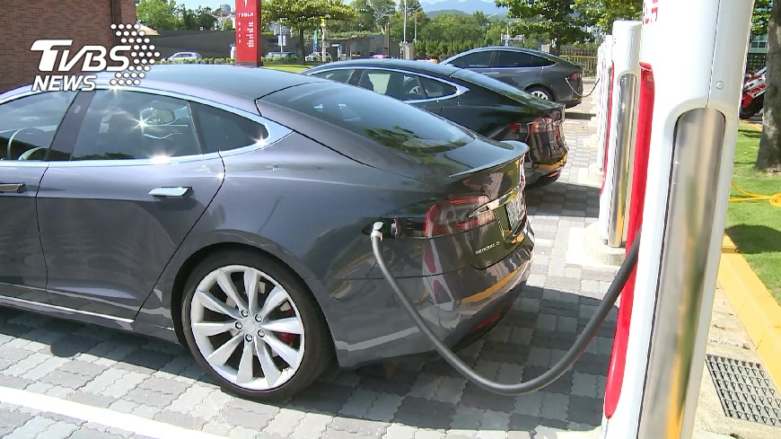 快訊/減空汙!新北電動車下月起路邊免費停3小時