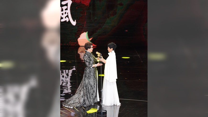 戲裡戲外都是俠女! 徐楓獲金馬頒終身成就獎