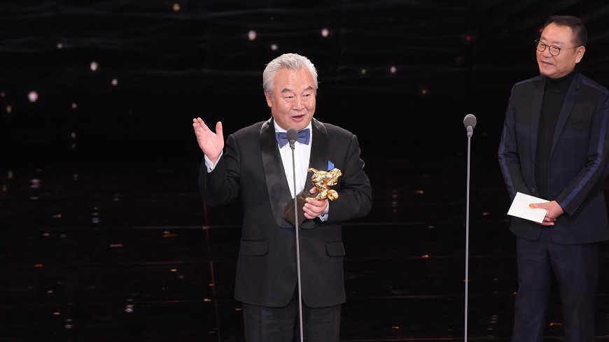 快訊/演活自私老混蛋 「草原王爺」涂們奪金馬影帝