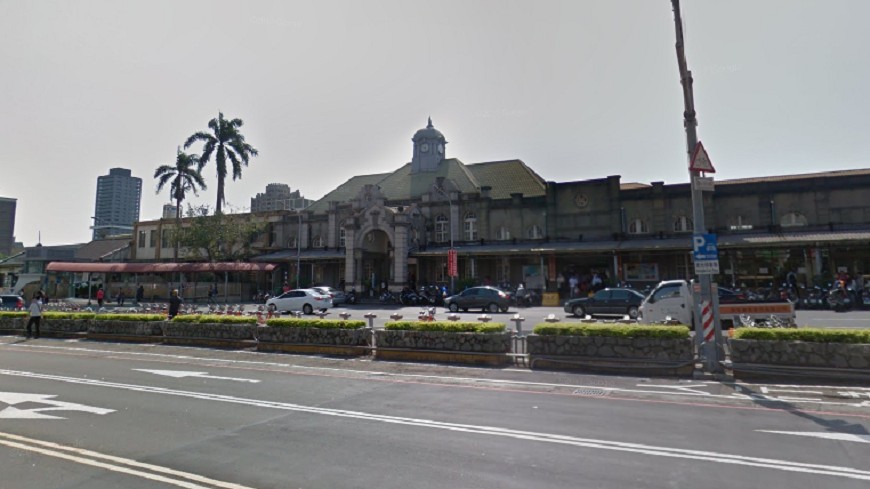 新竹火車站外觀。圖/Google Map