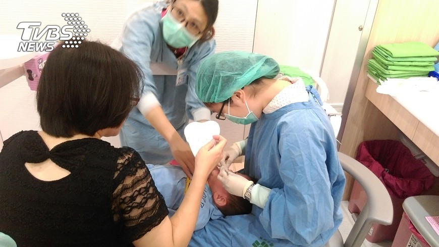 乳牙若提早拔除 恐影響恆牙換牙順序