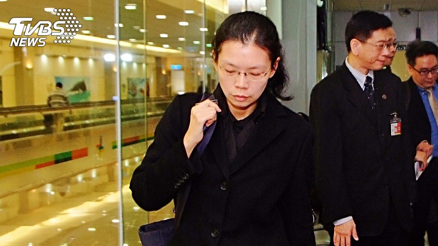 李明哲判刑後 李凈瑜臉書直播