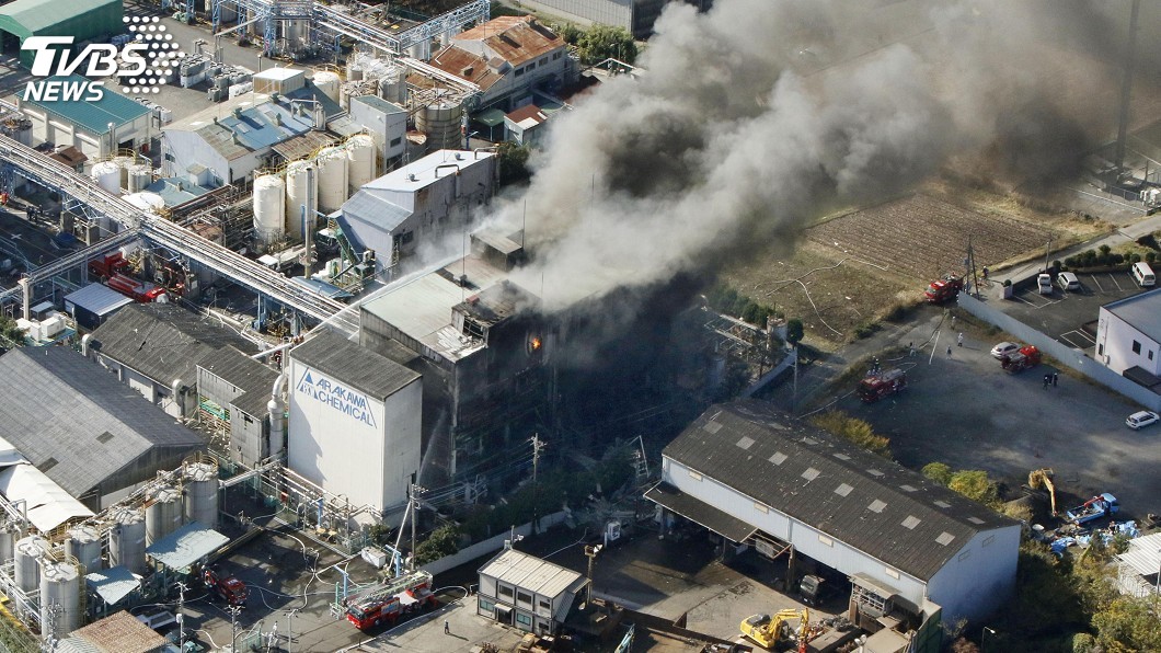 日本化學工廠爆炸1死11傷　 居民急撤