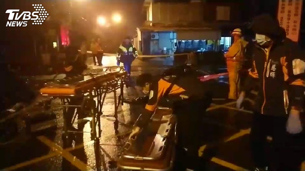 快訊／疑機車撞火車　機車騎士2人當場死亡