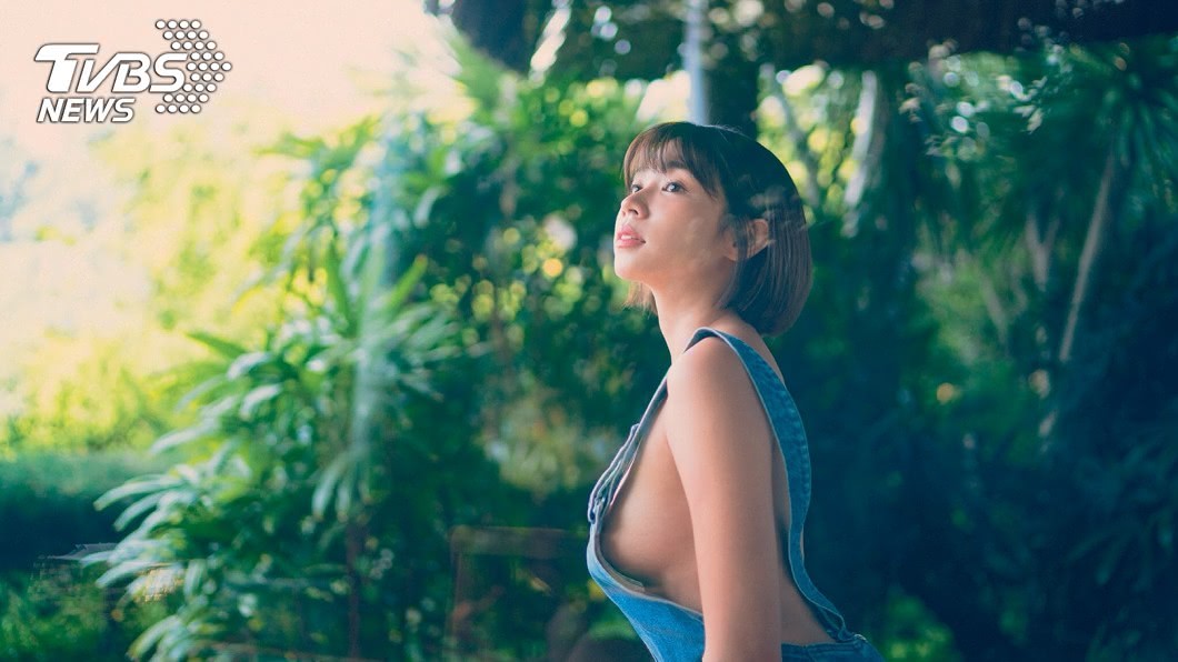 曾智希「轉大人」32C美乳側露　網暴動封「一張必殺」
