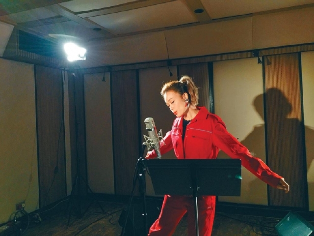 好聽到哭！容祖兒為《解憂雜貨店》唱主題曲