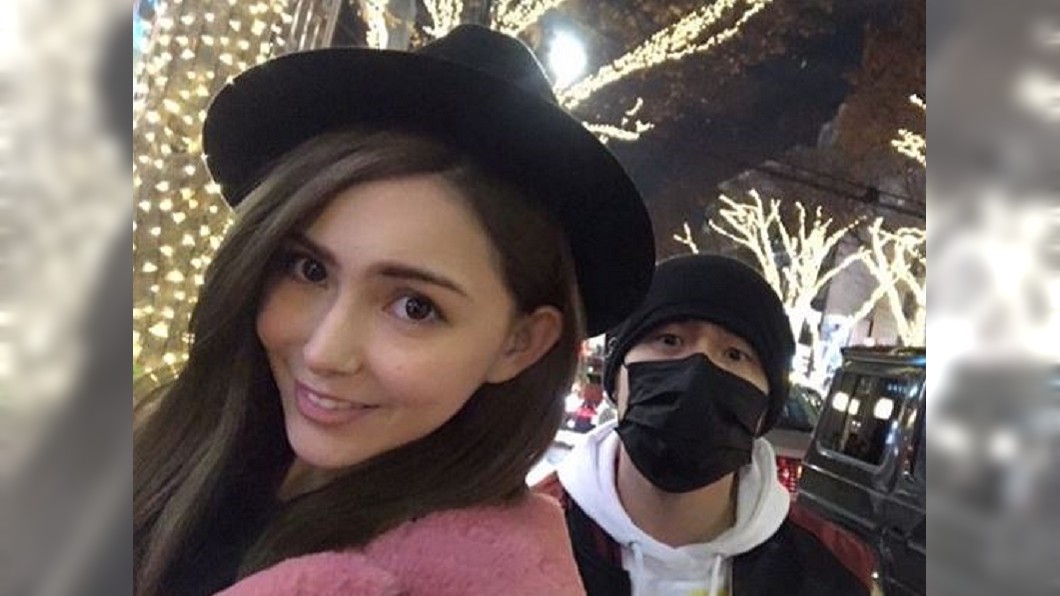 周董少女心噴發啾咪老婆 同框放閃讓粉絲直呼:受不了