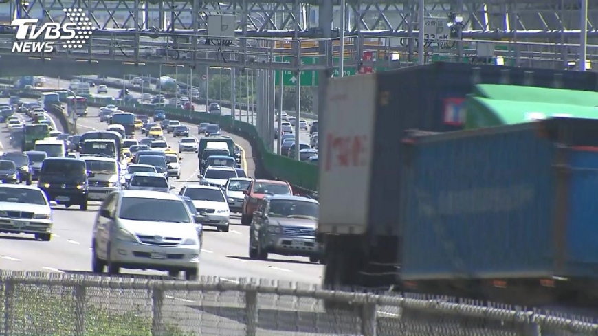 快訊/元旦連假! 國道塞車路段:湖口、鶯歌、南港
