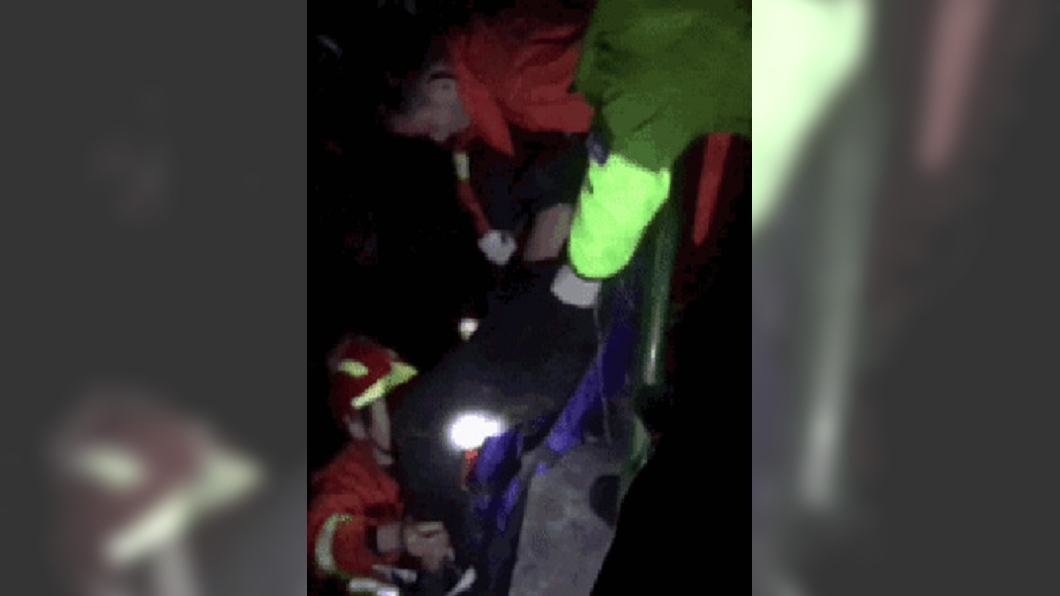 20歲女沒交過男友　遭同事奪初吻崩潰跳河