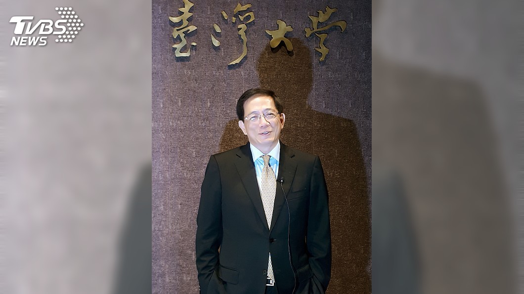 當選台大校長 管中閔宣布不參加政黨活動