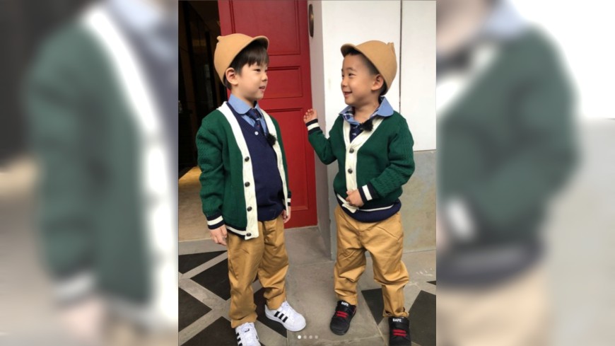 應采兒曬娃! JASPER和嗯哼穿兄弟裝比大小
