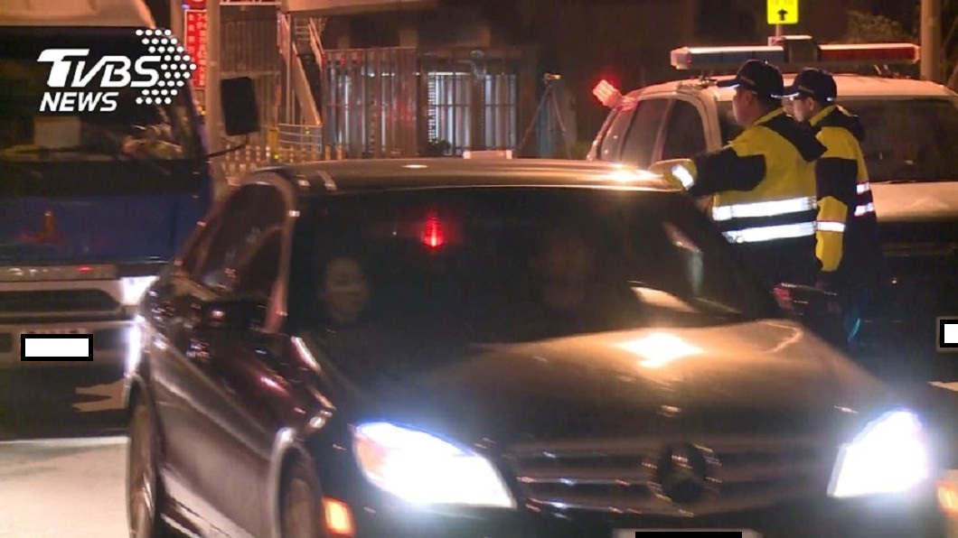 駕車拒檢逃逸 最高罰3萬元並扣駕照6個月
