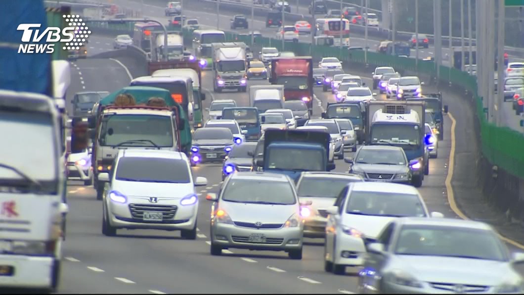 國道優惠里程 最快8月剔除8萬輛老舊柴油車