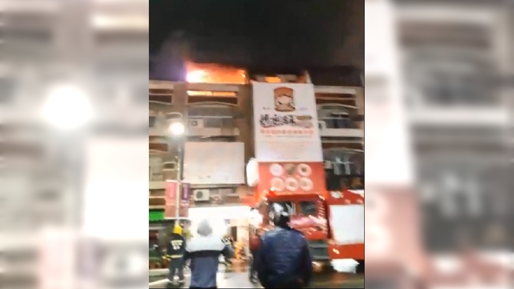 雲林民宅加蓋鐵皮屋大火　濃煙漫天火勢驚人