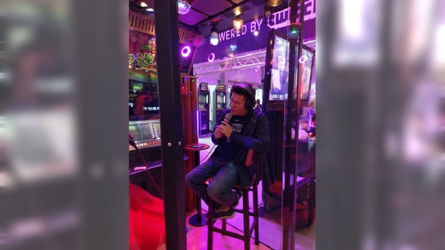 一個人的狂歡!澎恰恰也投資 「個人KTV」爆紅