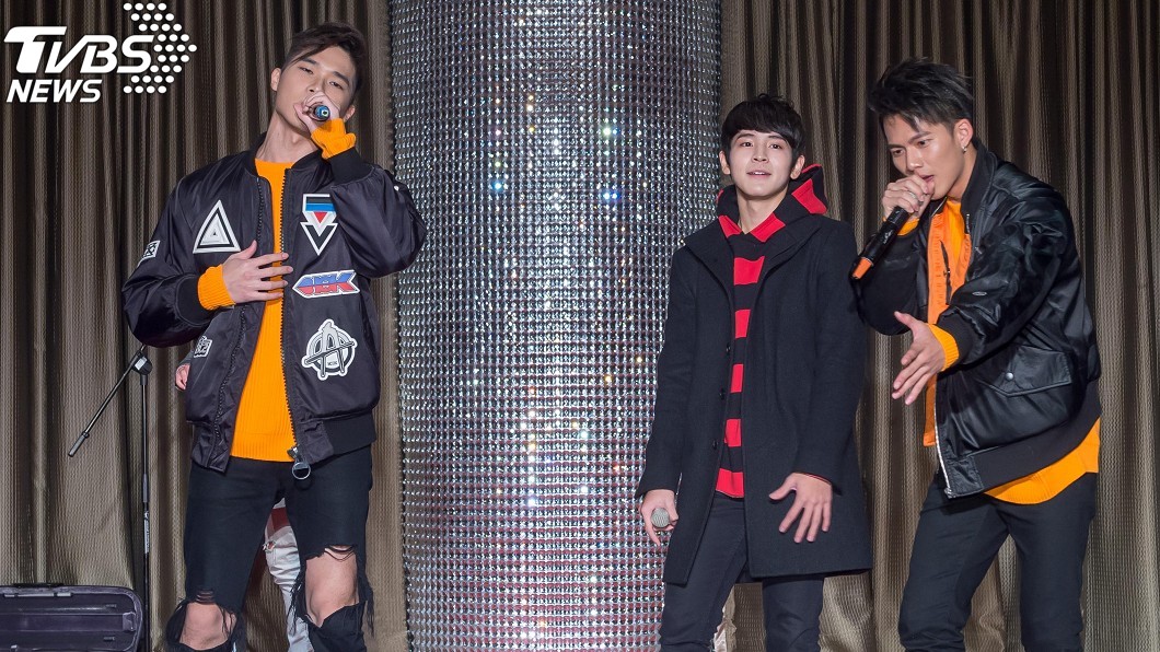 走音+忘詞被下禁唱令!吳念軒慘被酸「翻牆的胖虎」