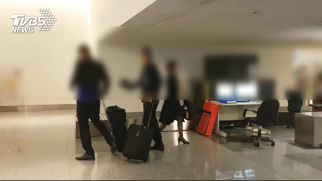 華航空姐執勤攜超量黃金 遭公司解雇