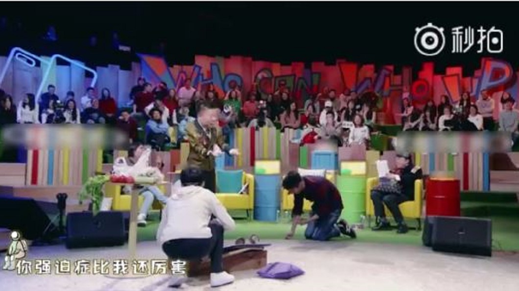 灑豆子擬聲!趙又廷忙撿豆 強迫症發作