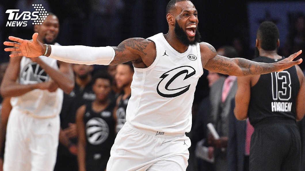 詹姆士大戰柯瑞　NBA明星賽打出新格局