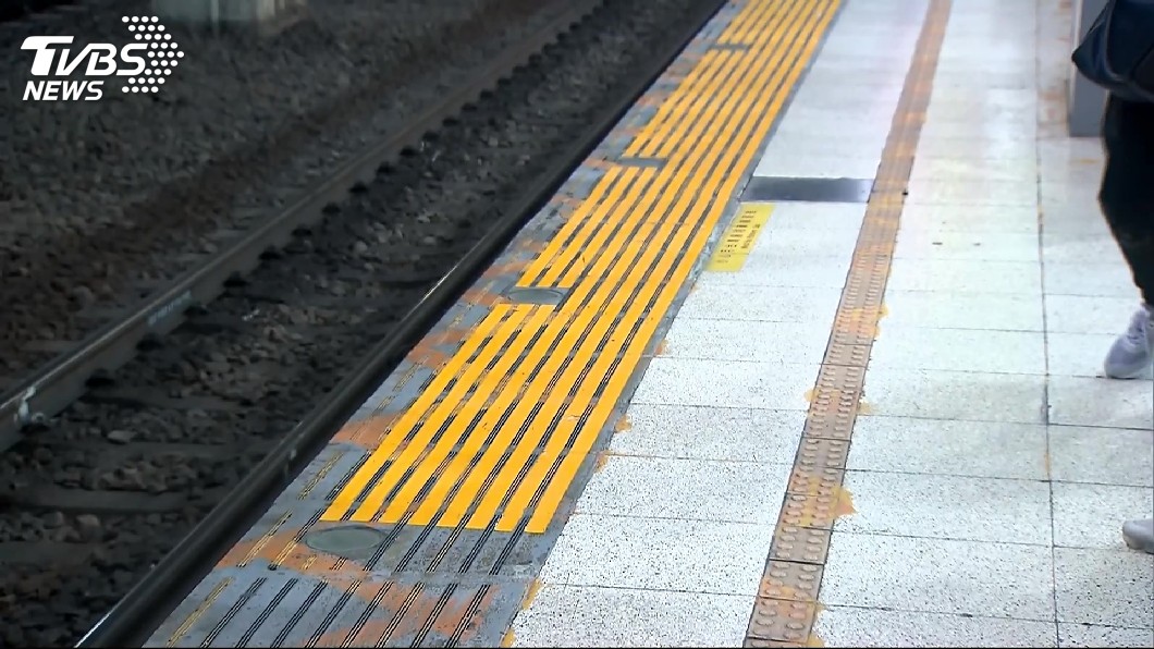 快訊／電車線斷落　台鐵：自強號集電弓裂痕肇禍