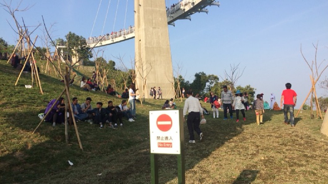 「崗山之眼」台遊客素質低 攤販嘆:有何資格嘲笑陸客