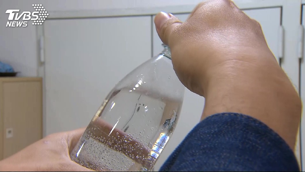 氣泡、酒精飲含「糖、碳酸」 恐傷牙齒琺瑯質