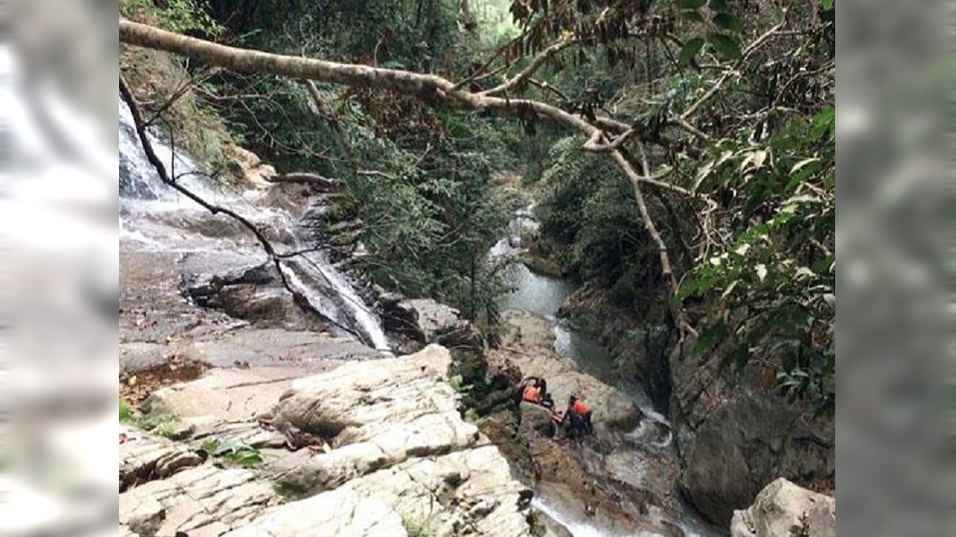 蘇梅島壯觀瀑布奪命 捷克男為拍照墜崖