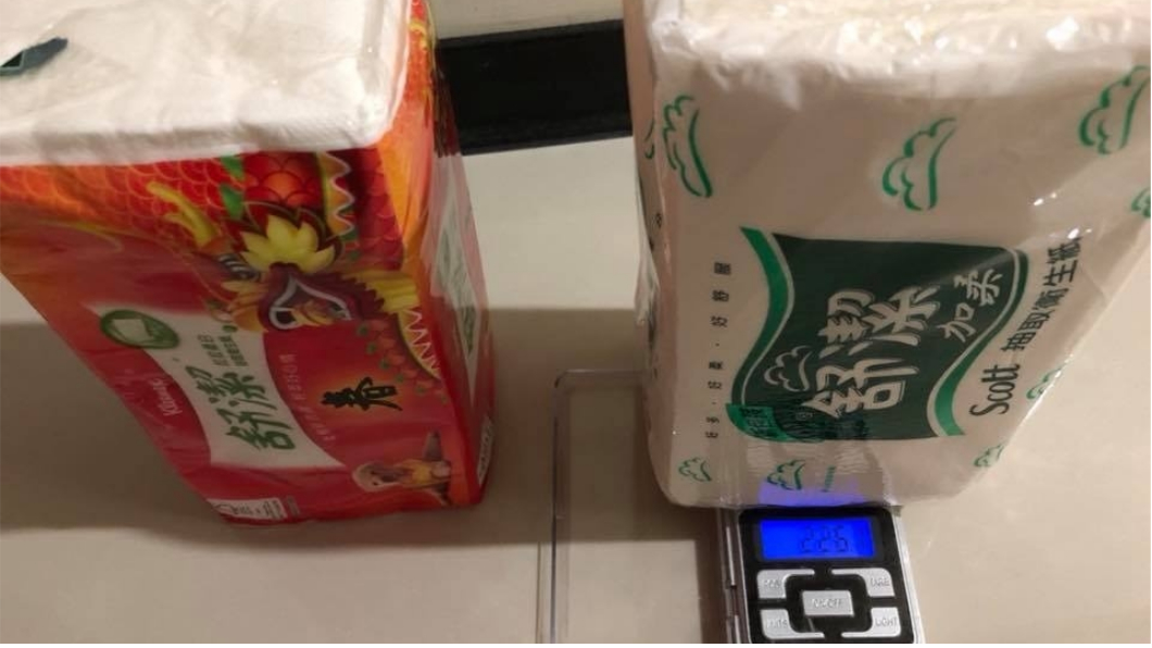 差很大!網友拿出18年前衛生紙實測 重量多三成