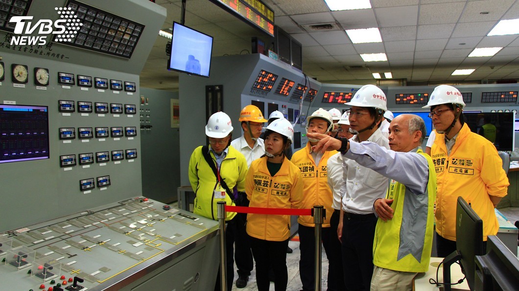 視察台中電廠 徐永明:非核立場堅定