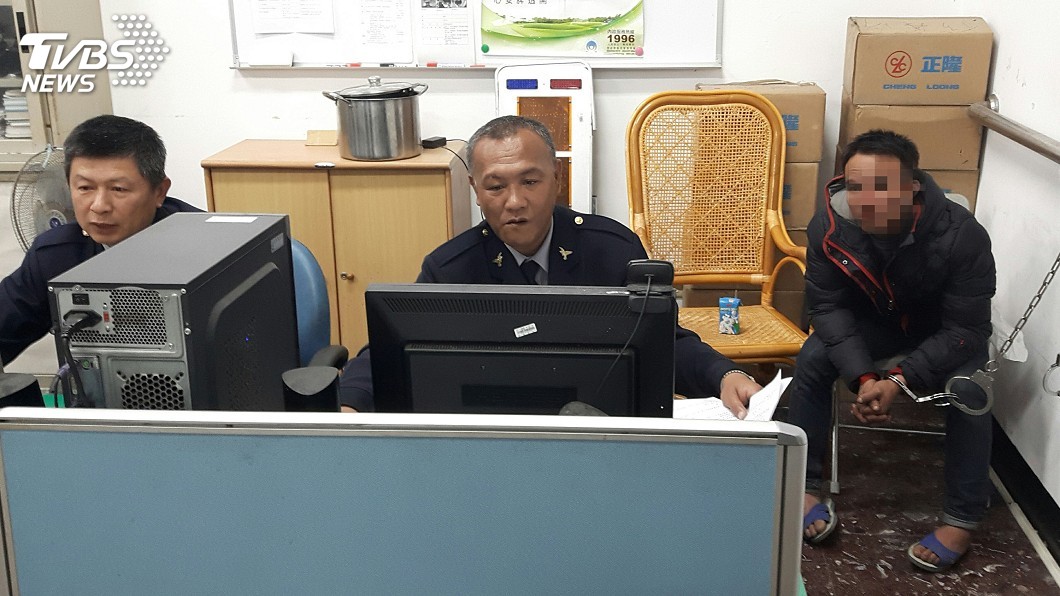 毒品通緝犯險被錯放　特殊體味讓他露餡