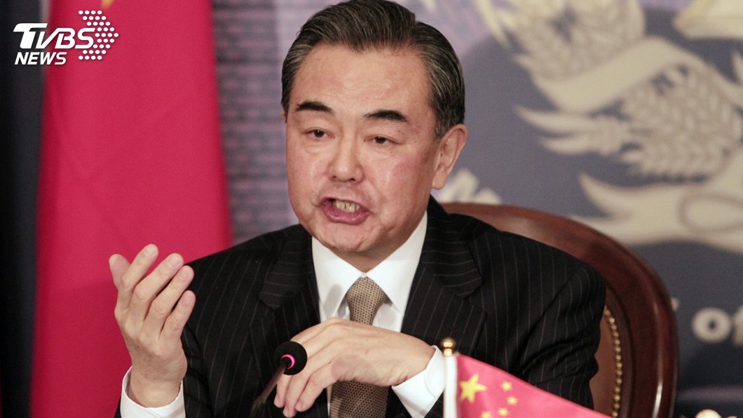 王毅暗批美國 動輒全副武裝到南海炫耀